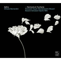 Michael Haydn (1737-1806) - Zefiro Ensemble - Harmonie...