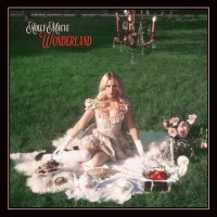 Holly Macve: Wonderland